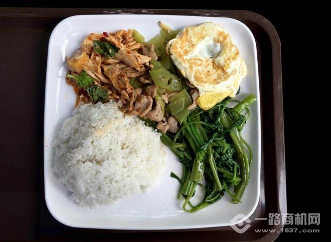 真味当中式快餐加盟