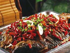 有魚吃紙上烤魚