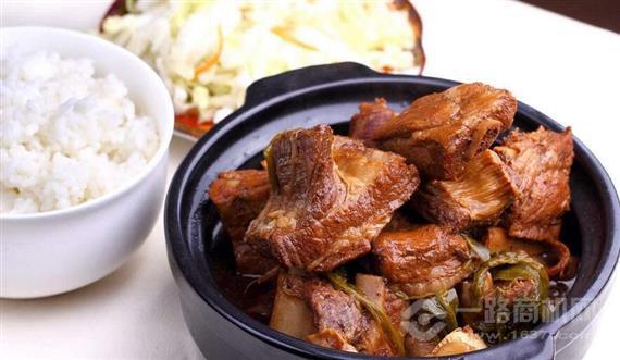 万众源排骨米饭