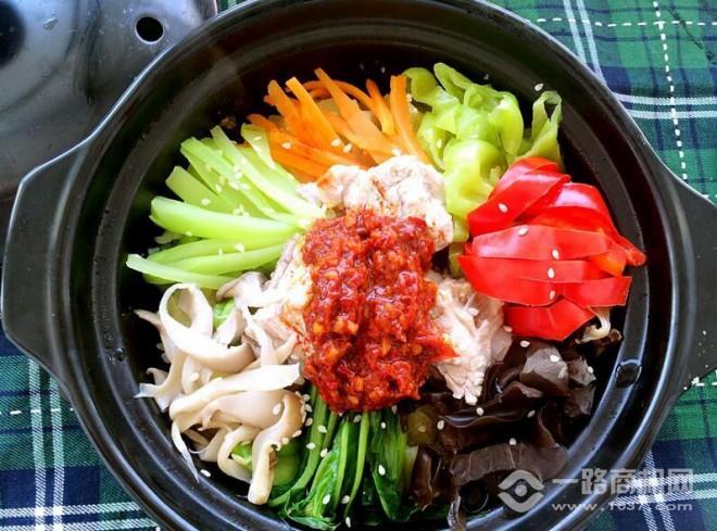 一個米屋砂鍋飯加盟