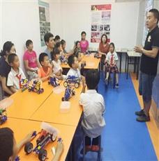 智動全球機器人教育