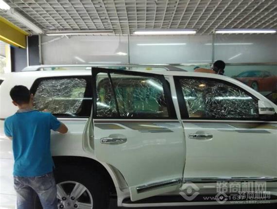 哈尼塔特种汽车窗膜