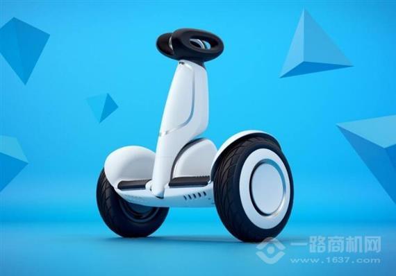 名爱智能平衡车