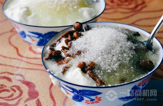 开心犇犇酸奶吧