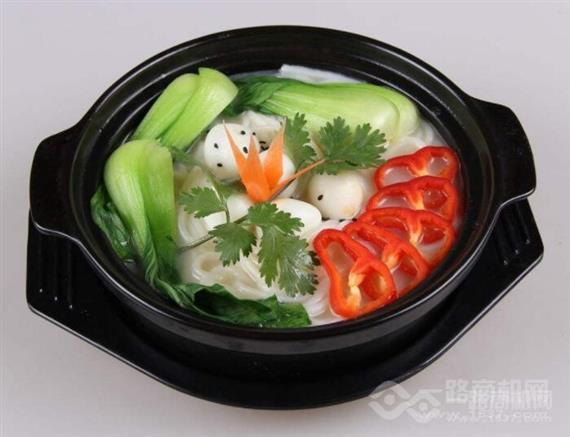 枫味源砂锅米线