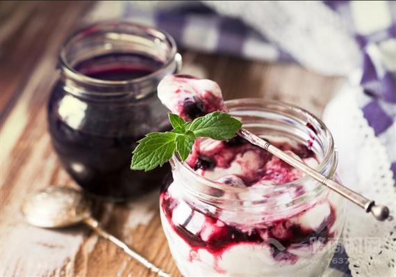 开心犇犇酸奶吧