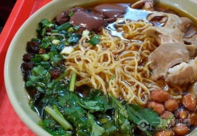 蜀胖叔重庆粉面馆加盟