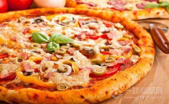 咔咔熊露絲披薩