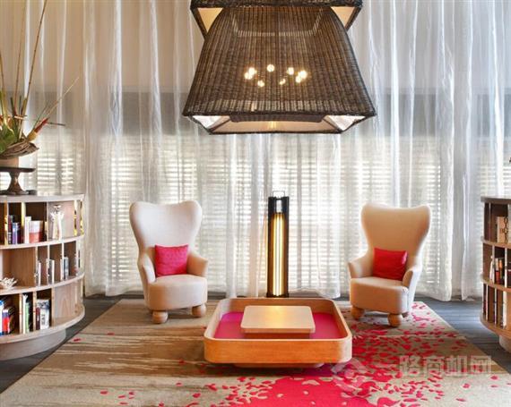 漾青春主题酒店