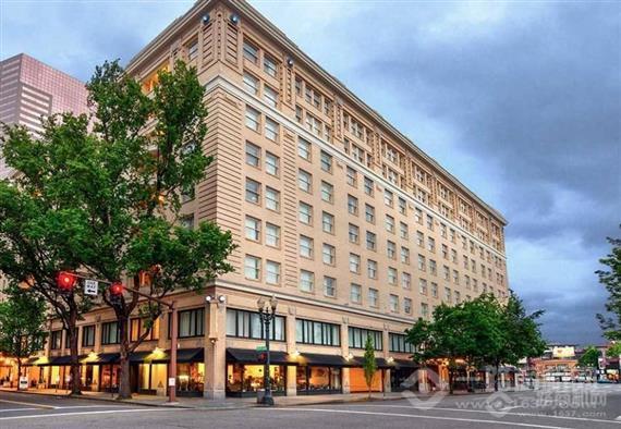 希尔顿尊盛酒店