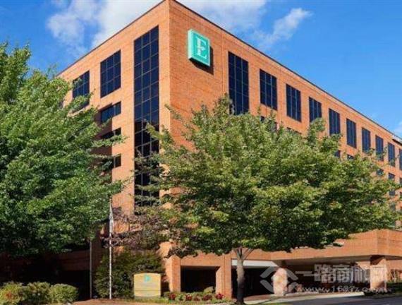 希尔顿尊盛酒店