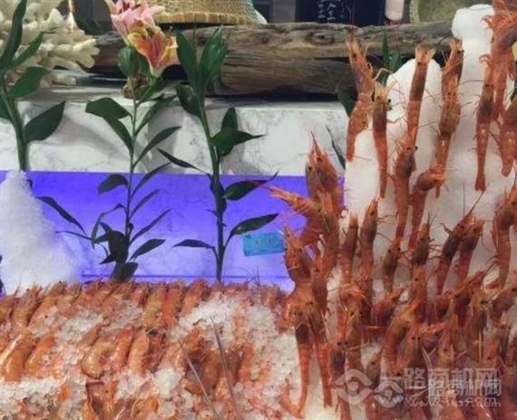 初色海鲜自助火锅