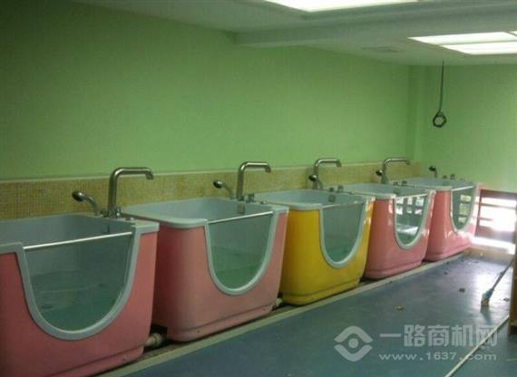 贝悦佳婴儿游泳馆