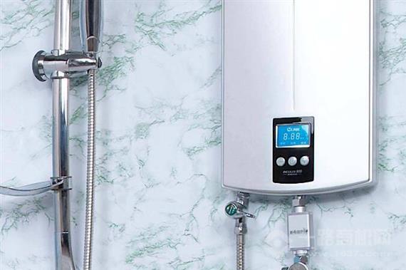闪腾即热式热水器