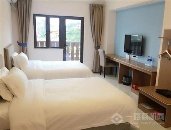 铂莱顿精品酒店