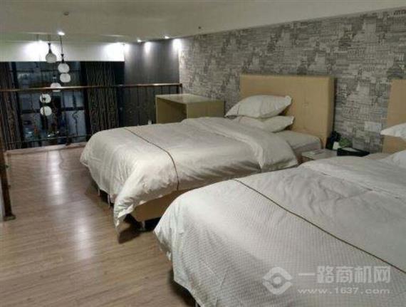 铂莱顿精品酒店