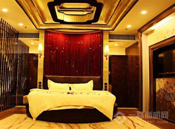 铂莱顿精品酒店