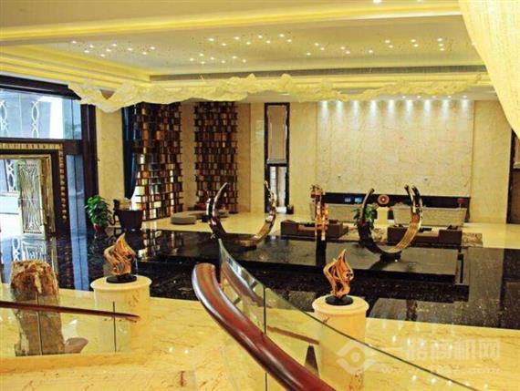 铂莱顿精品酒店