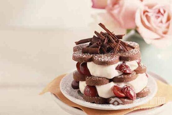 麦丰尔甜品加盟