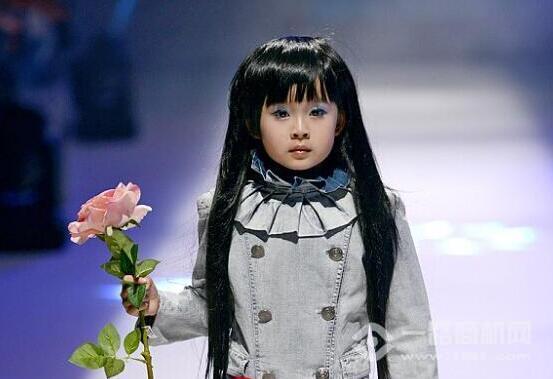 七彩云車童裝加盟 七彩云車童裝加盟