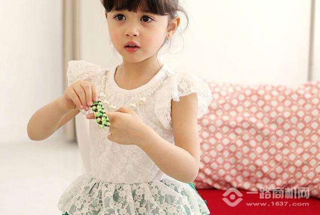 七彩云車童裝 七彩云車童裝