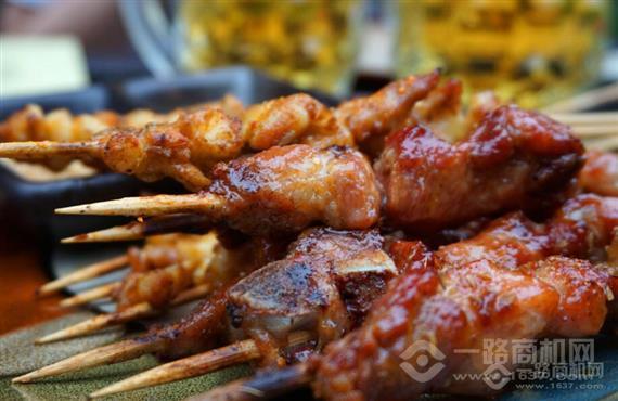 牛仔男孩巴西烧烤