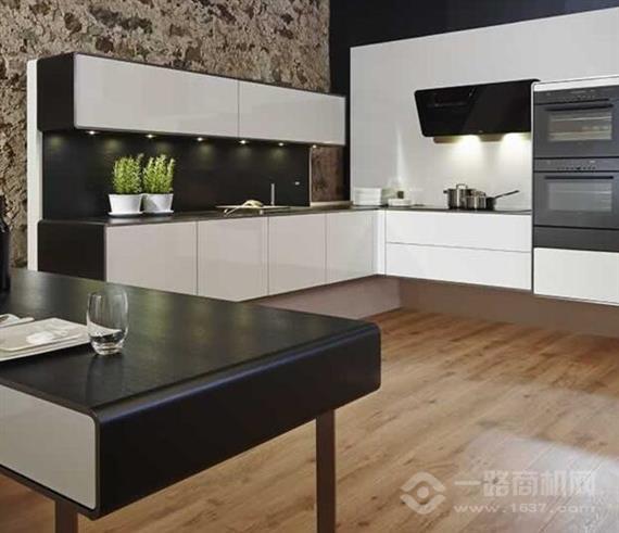 宜铝香全铝定制