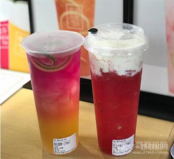 鹿莎新鲜水果茶
