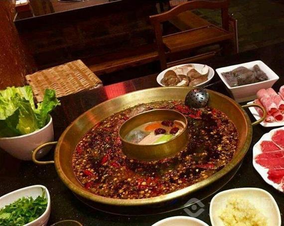 九码头老灶火锅