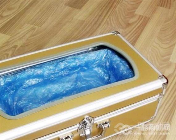 足洁邦自动鞋套机