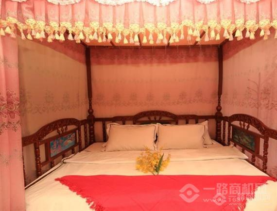 海上凤凰主题酒店