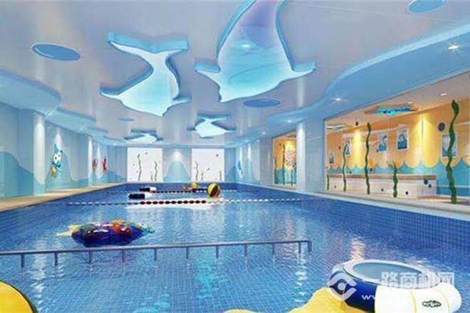 三只青蛙婴儿游泳馆