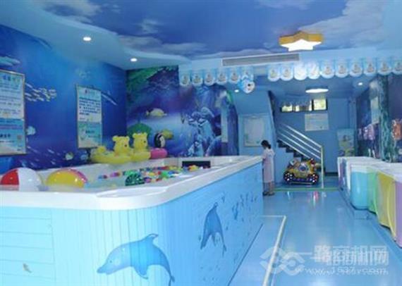 西贝婴儿游泳馆