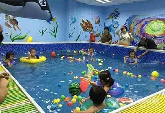 小船长婴儿游泳馆
