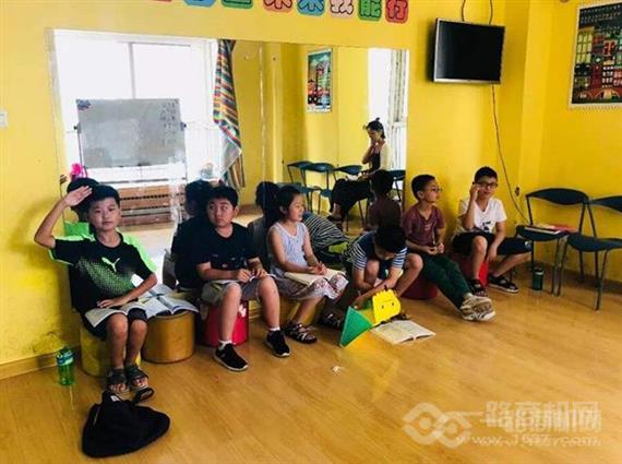 麦克熊少儿口才