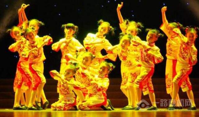 爱琴海少儿舞蹈团 爱琴海少儿舞蹈团