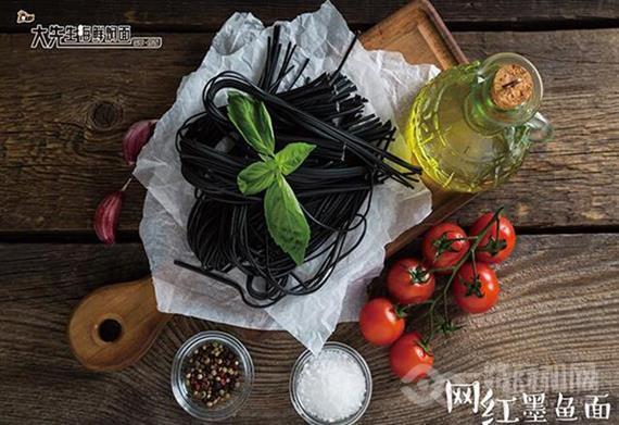 大先生海鲜焖面