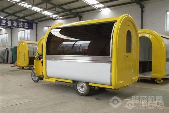 奇香脆烧烤小吃车