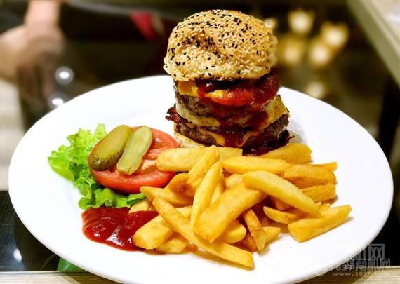 贝克斯美式炸鸡汉堡