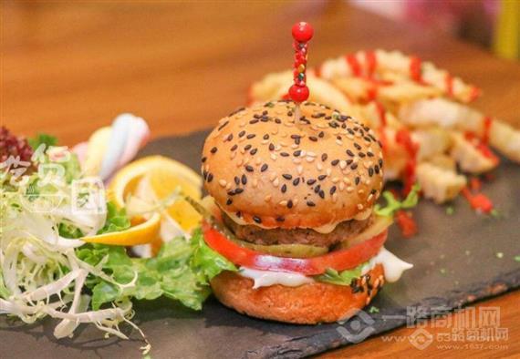 贝克斯美式炸鸡汉堡
