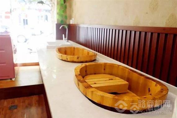 医百年儿童药浴小儿推拿