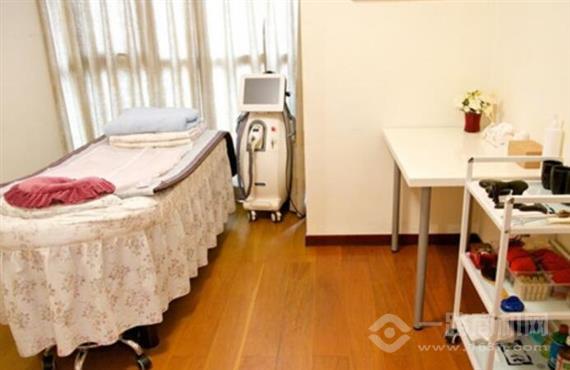 瑞丽年华产后健康管理中心