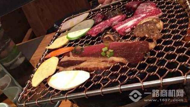 黑牛的店炭火烧肉