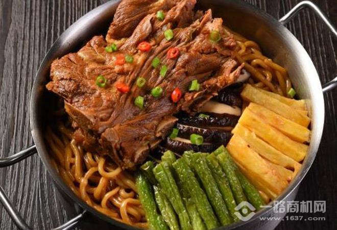 滋溜溜铁锅焖面 滋溜溜铁锅焖面