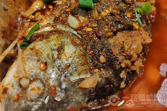 九窜皮烧烤酒馆