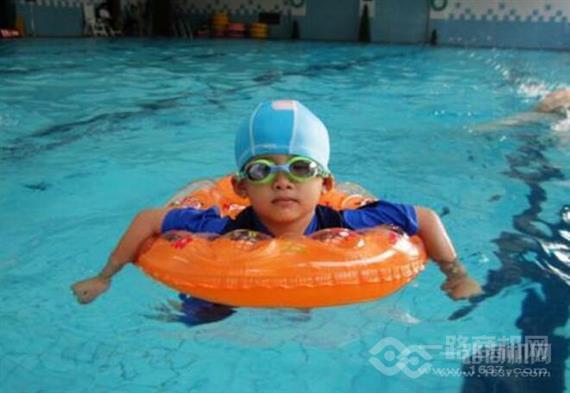淘气泡泡婴儿游泳