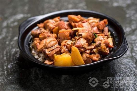 东福黄焖鸡米饭