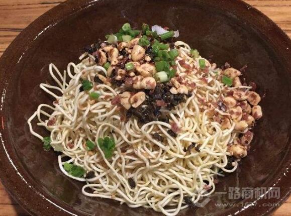 樹(shù)小面面館加盟