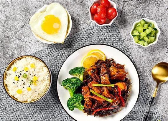 吃不二中式快餐