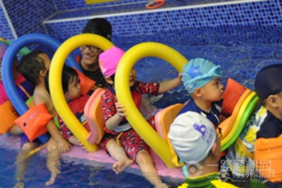 宝迪蓝国际亲子水育中心
